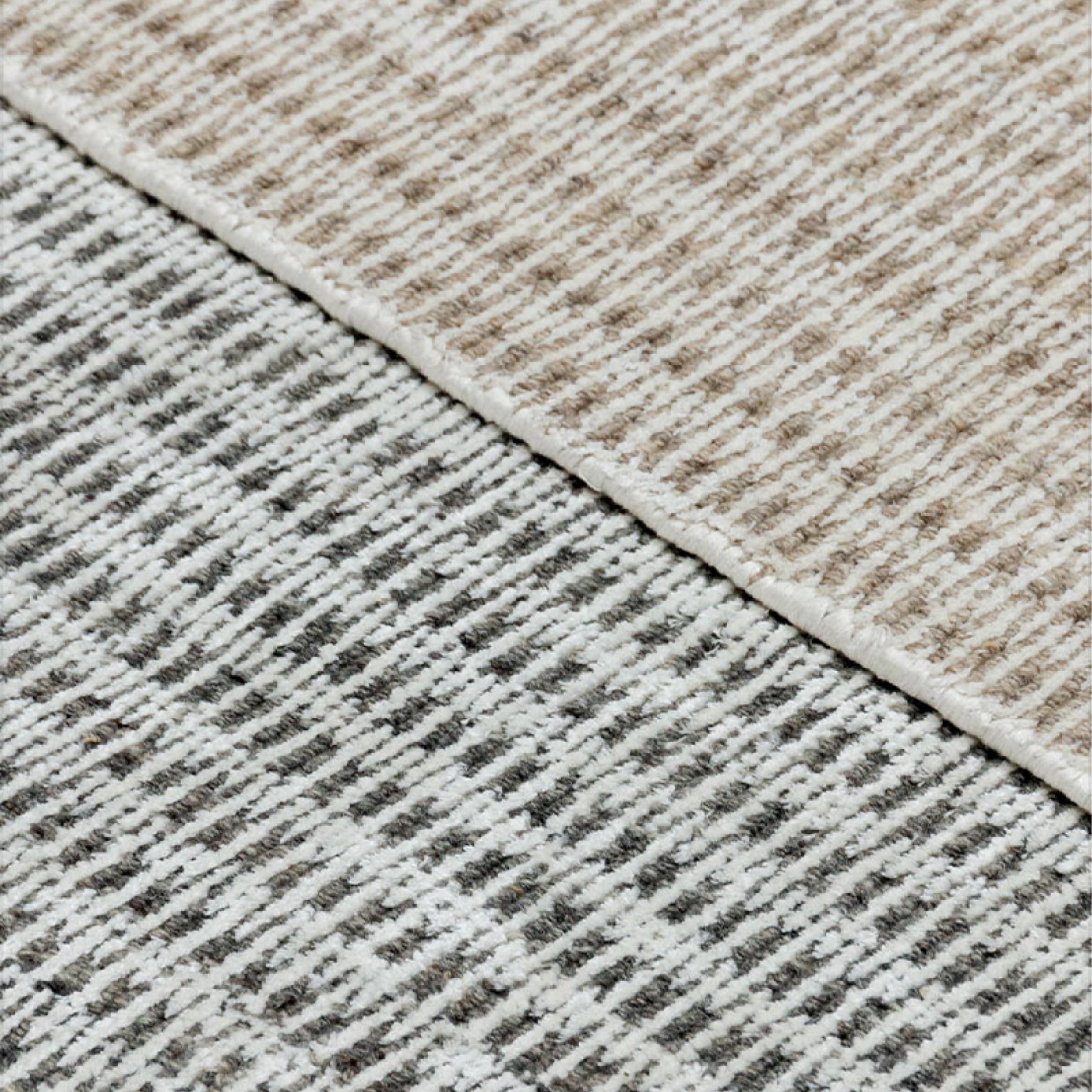 Llyod Rug, 01