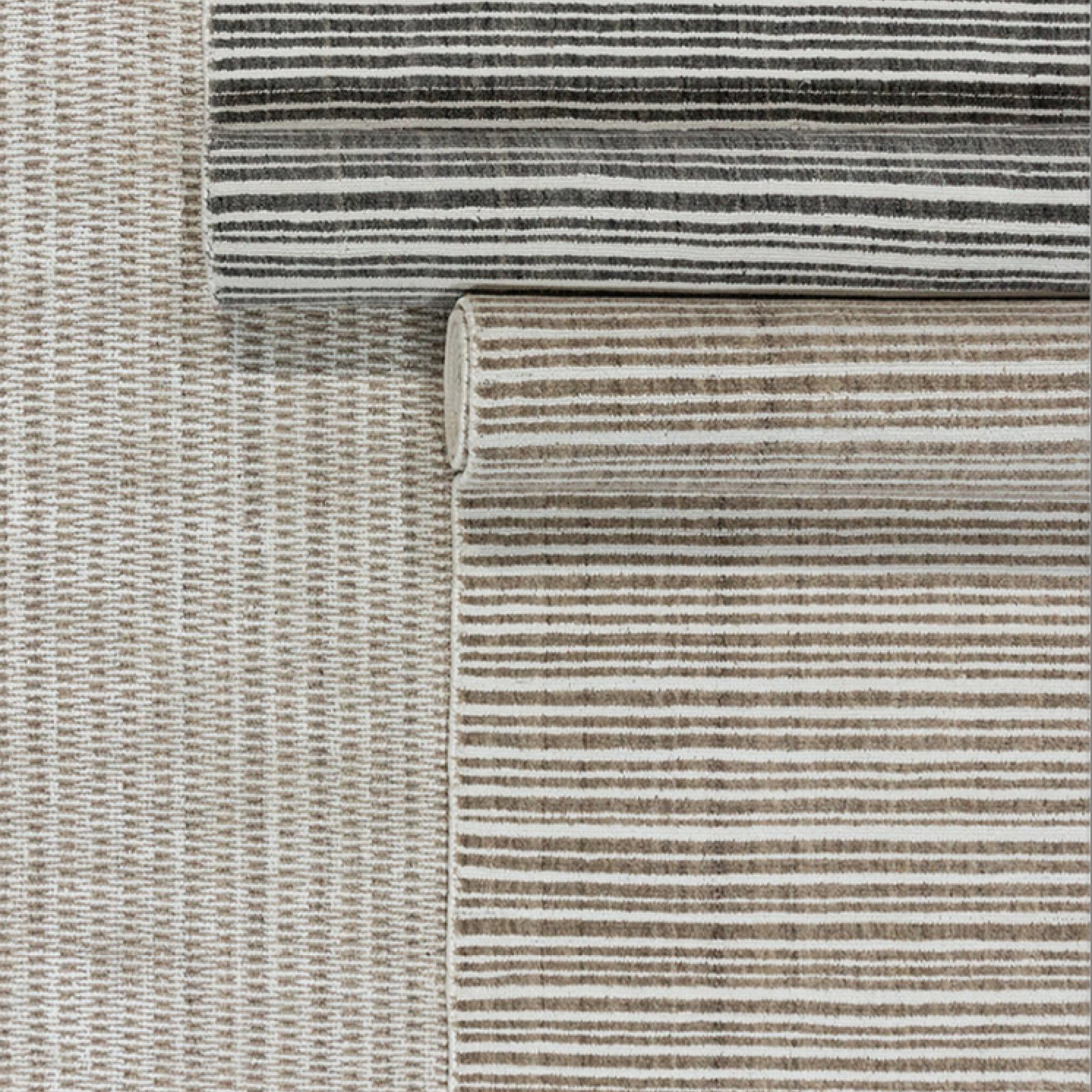 Llyod Rug, 01