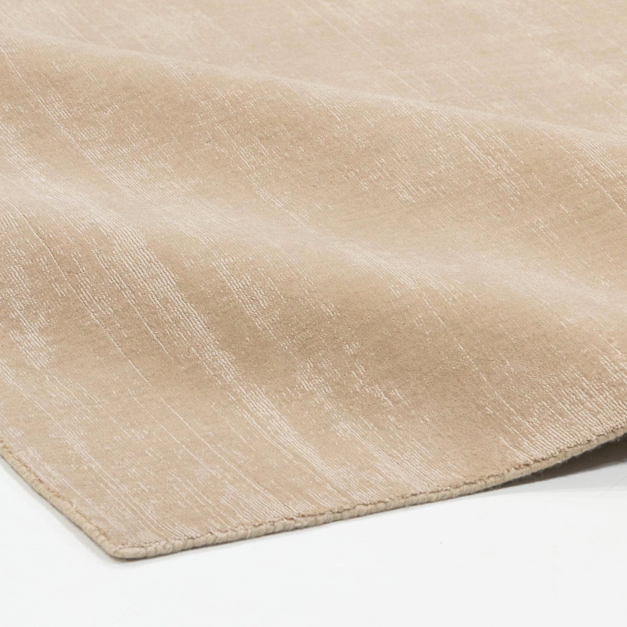Miles Rug, 02