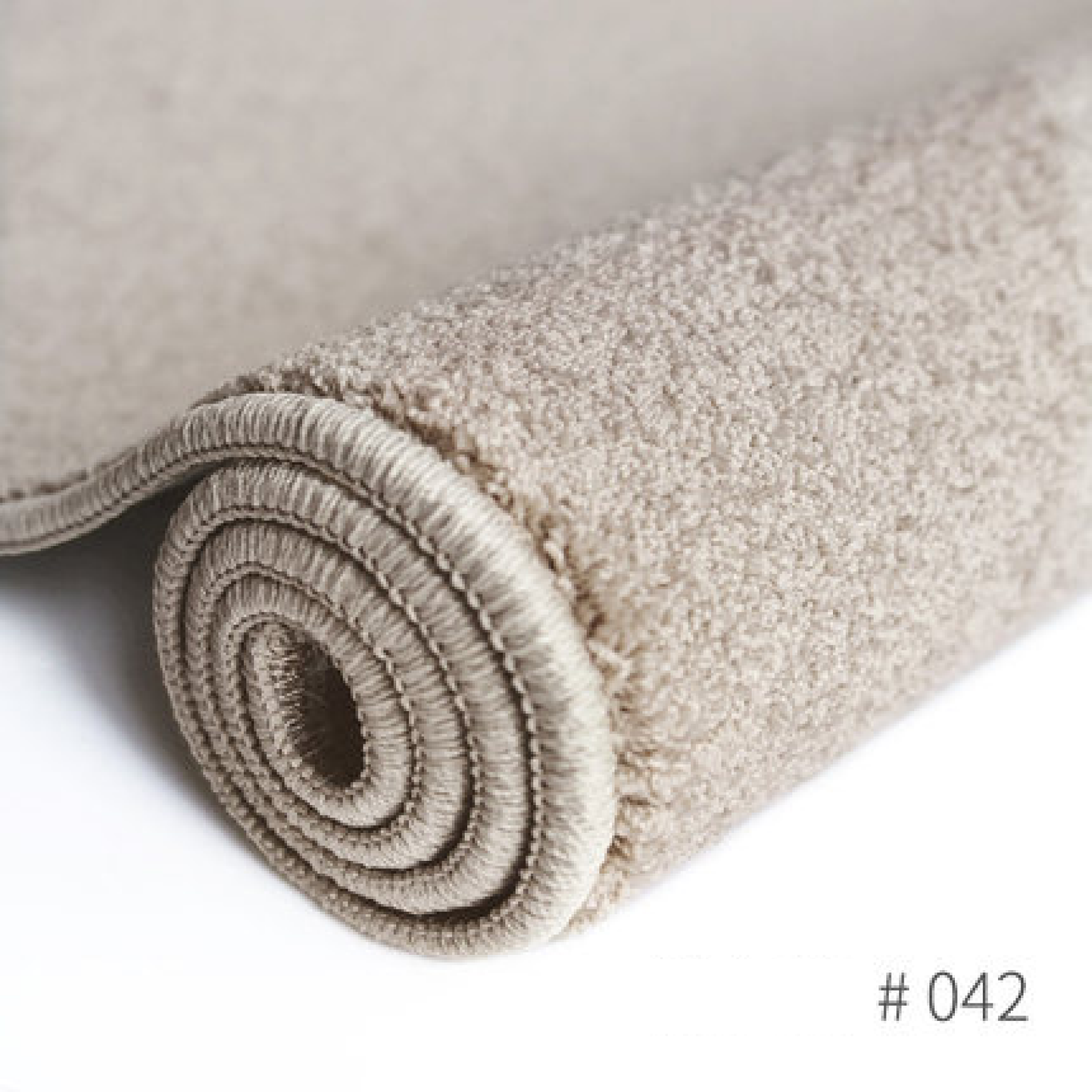 Blanc Minimal Area Rug