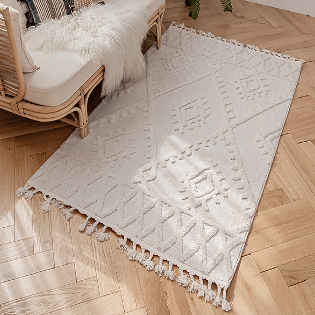 Jaxan Area Rug