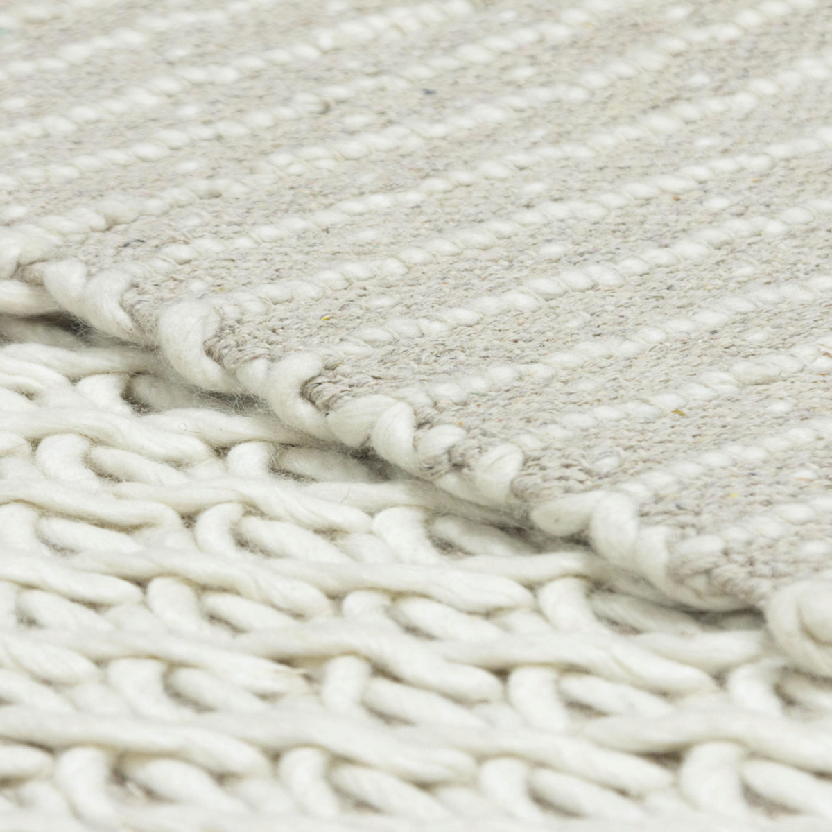 Thea Rug, 02