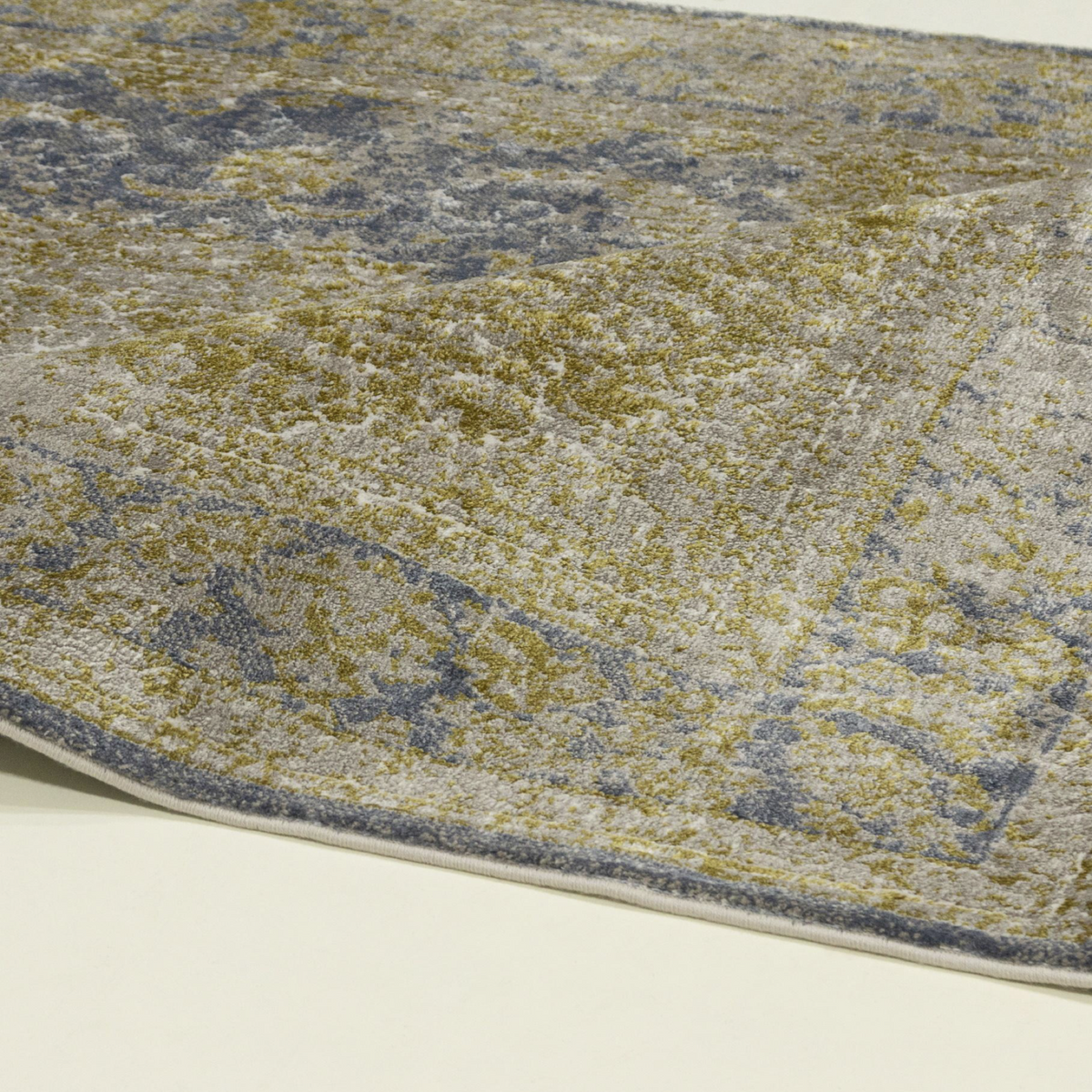 Joud Rug, 02