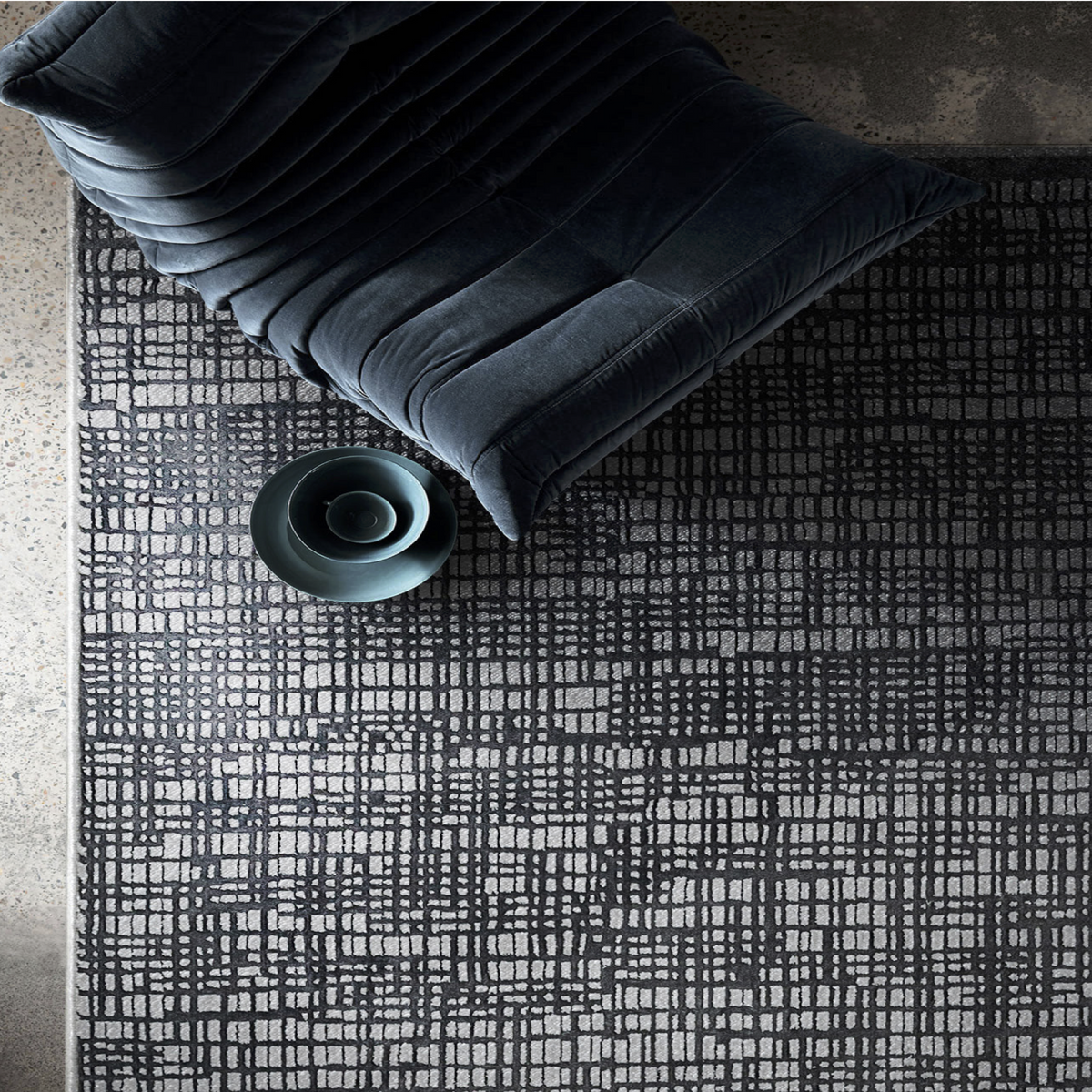 Nova Rug, 01