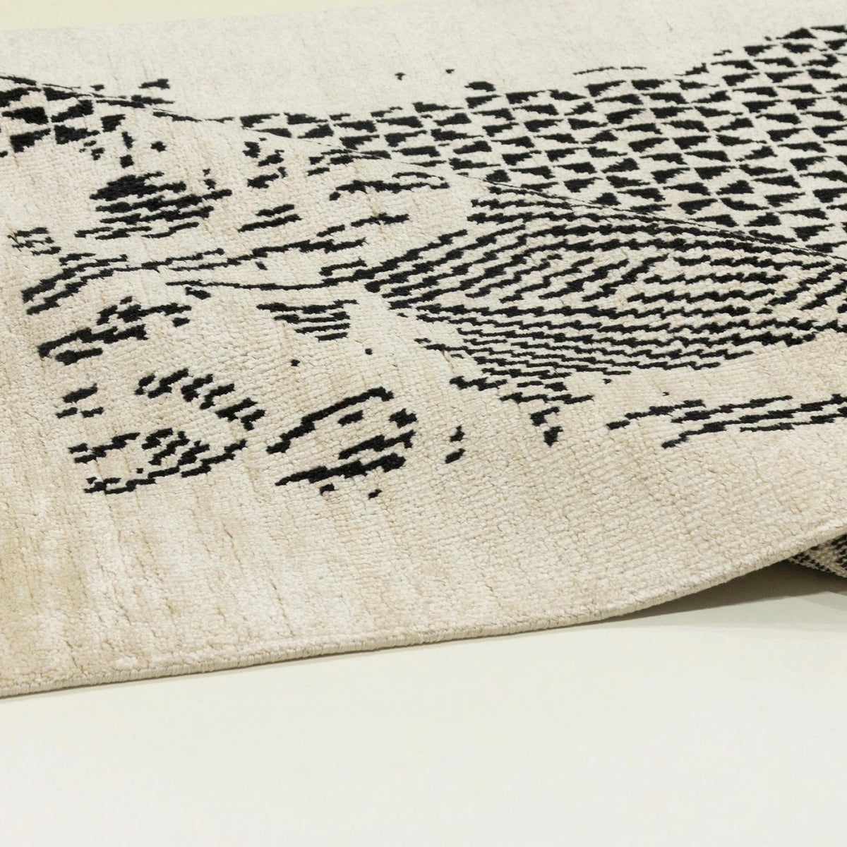 Nyra Rug, 03