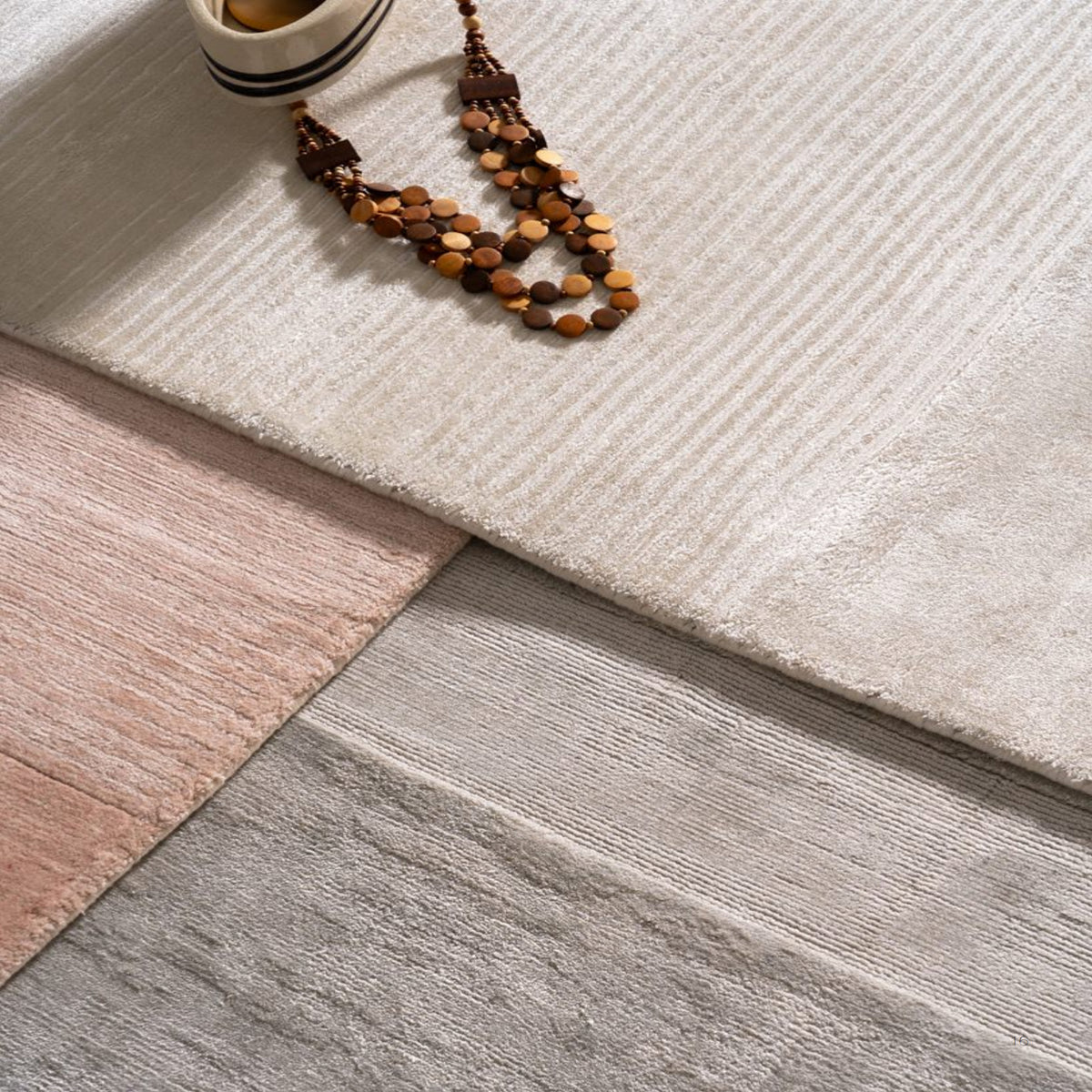 Amber Rug, 01