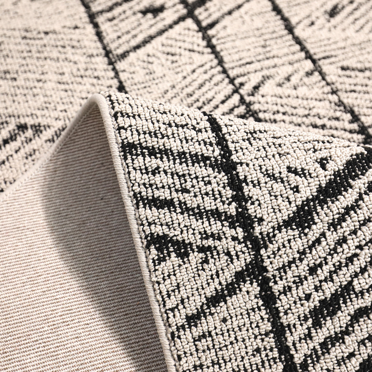 Hayven Rug, 03