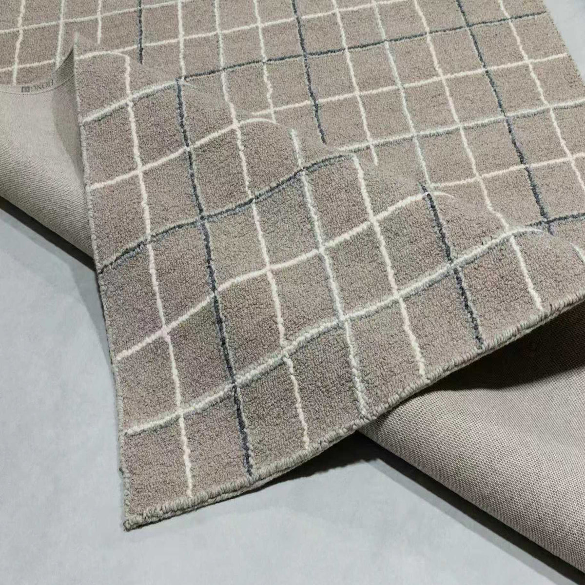 Marilyn Rug, 02